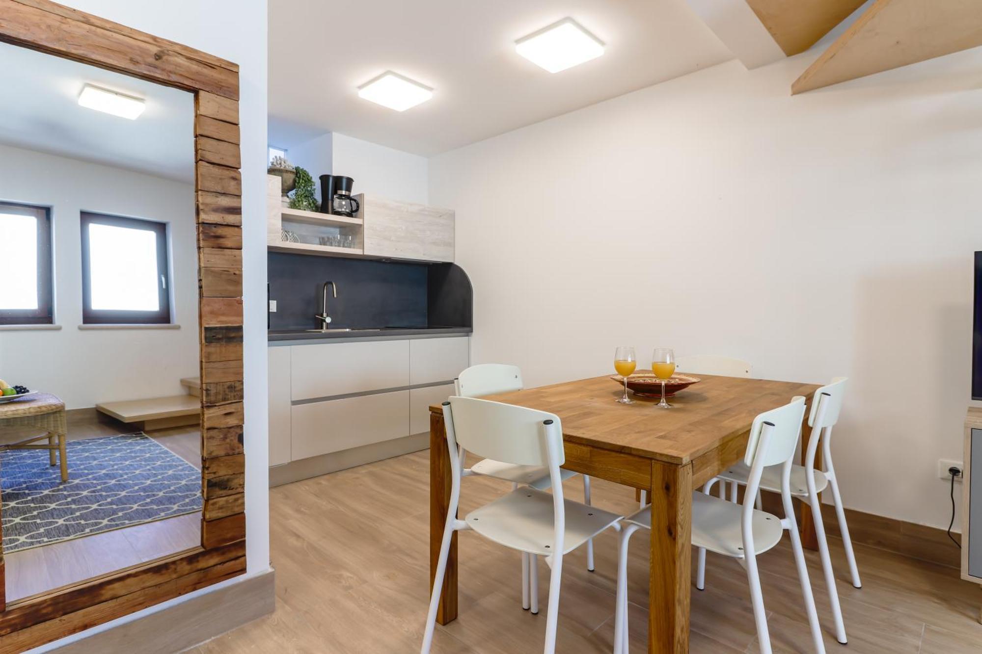 Casanova Apartments - Viewpoint Врсар Экстерьер фото